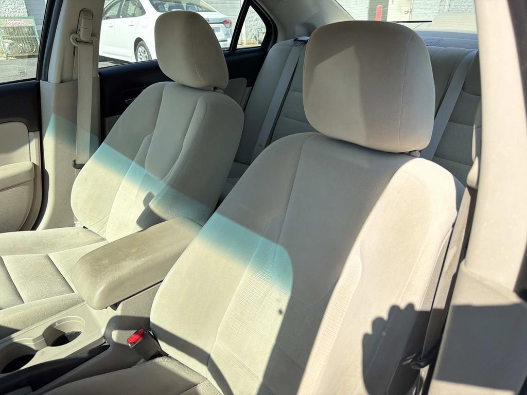 Used 2009 Ford Fusion S FWD image 23