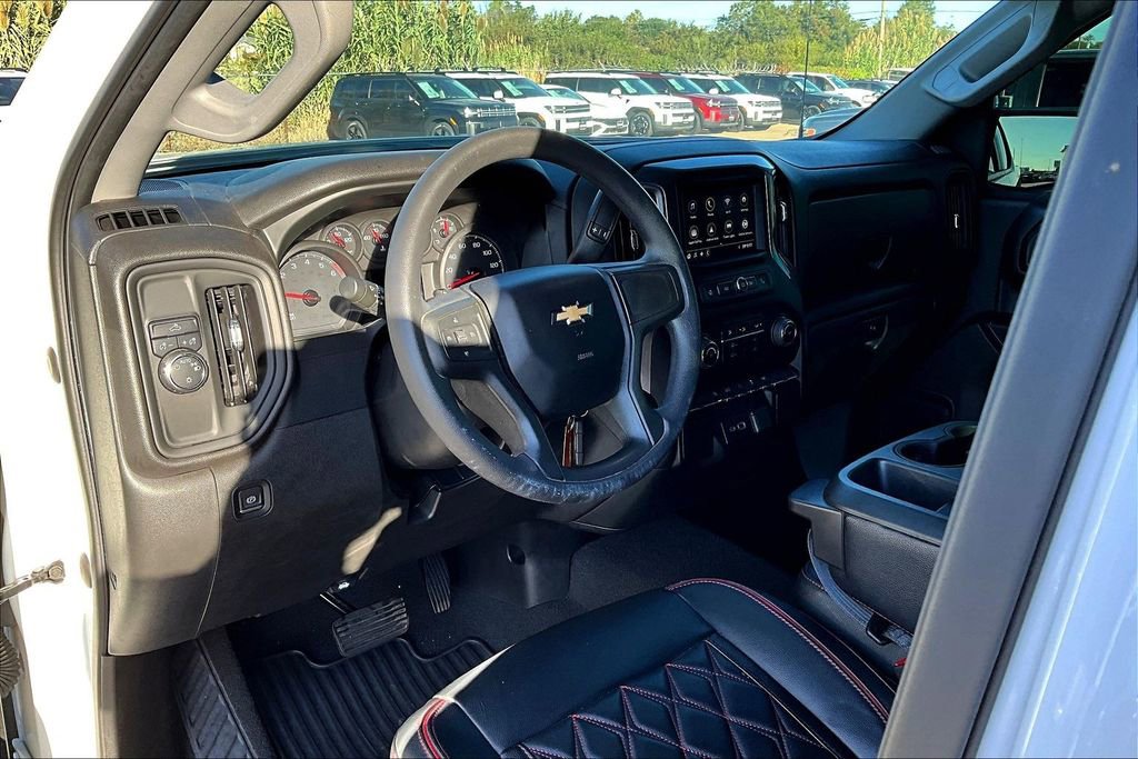 Used 2022 Chevrolet Silverado 1500 Custom image 16