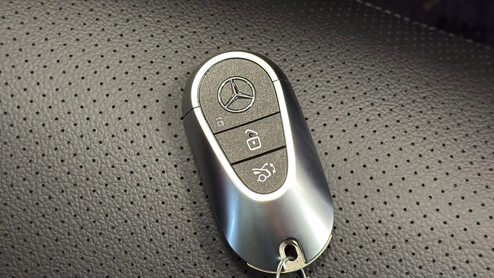 New 2025 Mercedes-Benz GLC 350e 4MATIC image 37