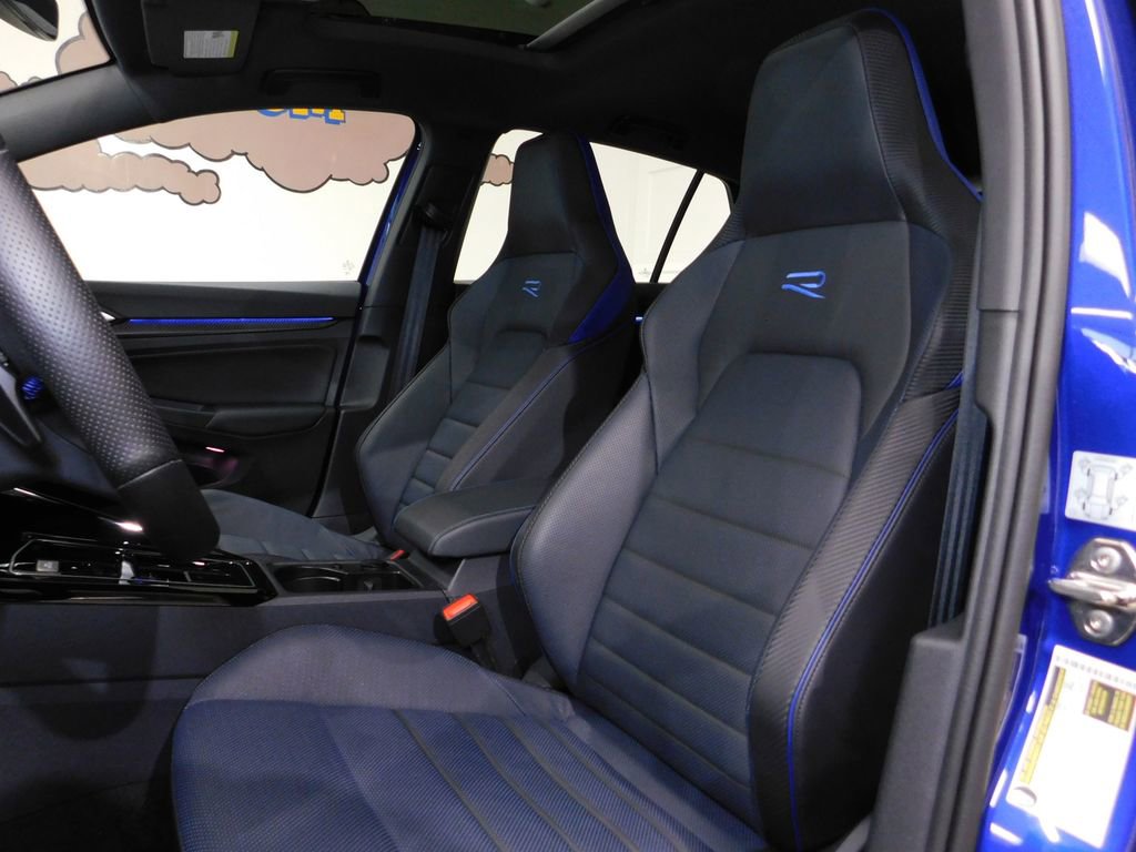 Used 2025 Volkswagen Golf R Black Edition image 38