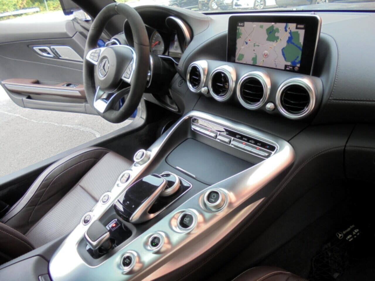 Used 2018 Mercedes-Benz AMG GT S image 9
