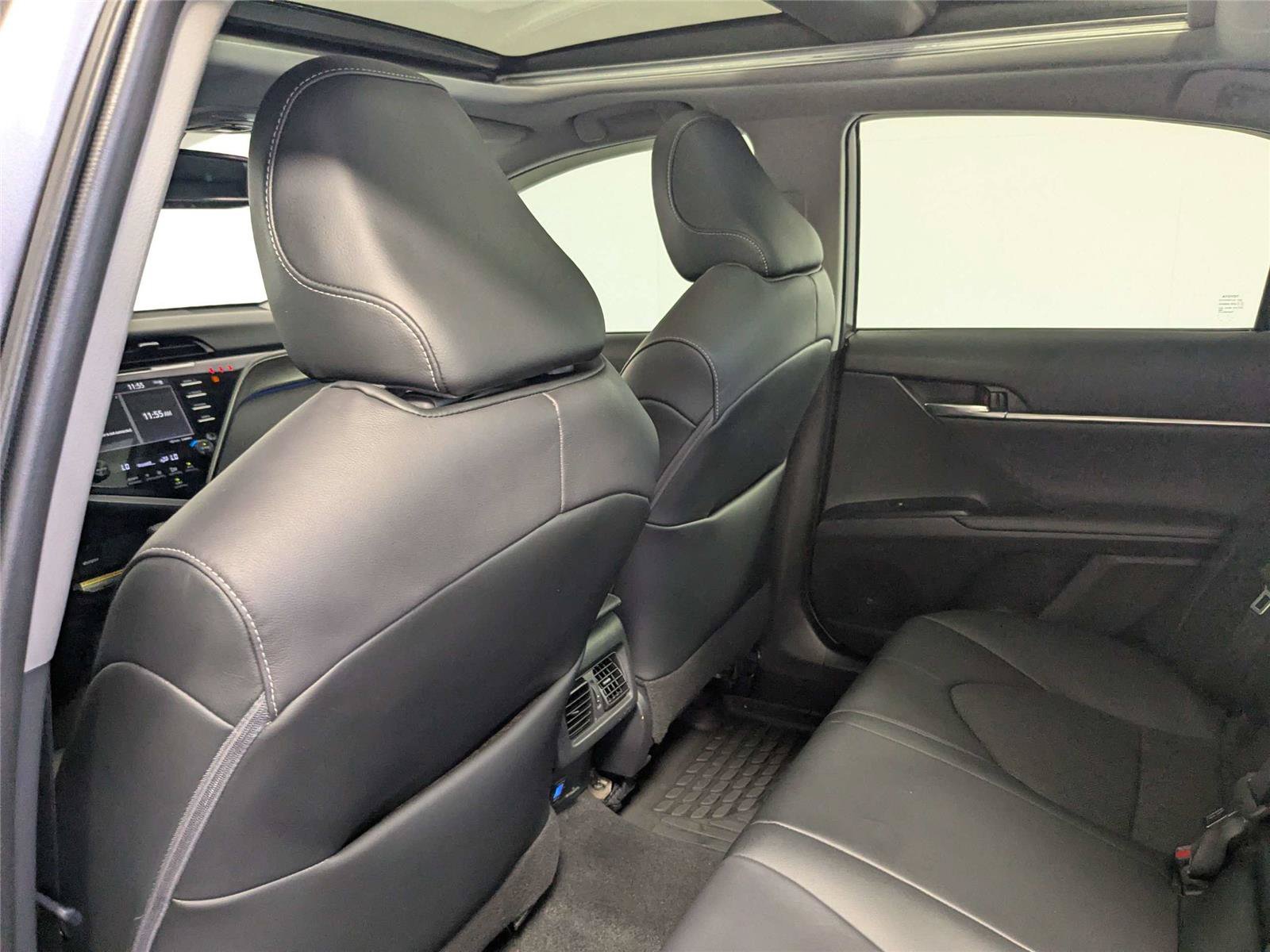 Certified 2020 Toyota Camry XSE FWD image 39