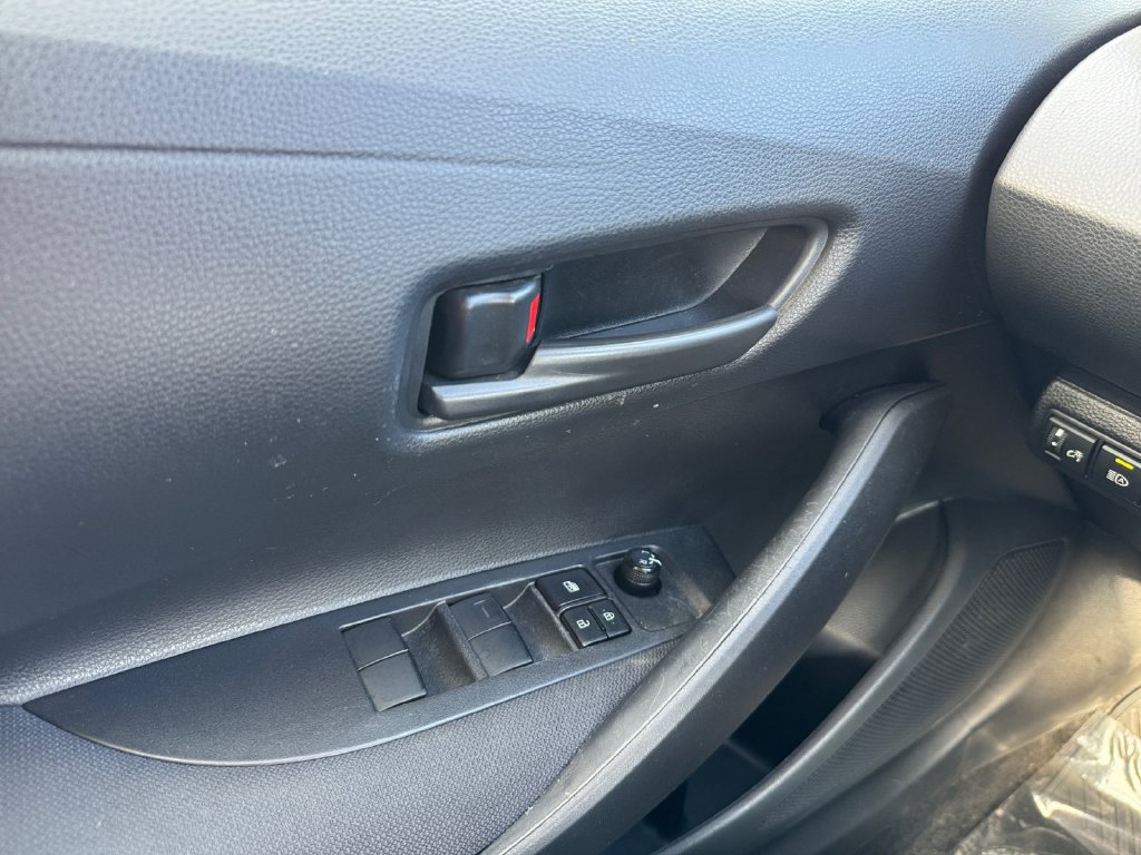 Used 2023 Toyota Corolla LE w/ Carpet Mat Package (TMS) FWD image 11