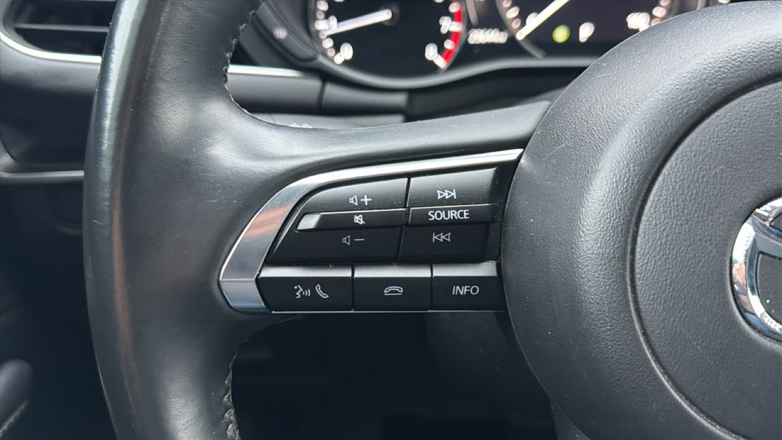 Certified 2024 MAZDA MAZDA3 s FWD image 18