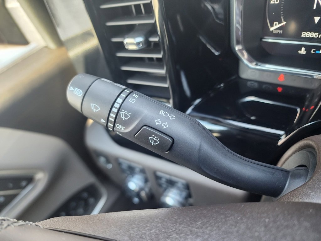 Used 2025 GMC Sierra 2500 SLT image 38