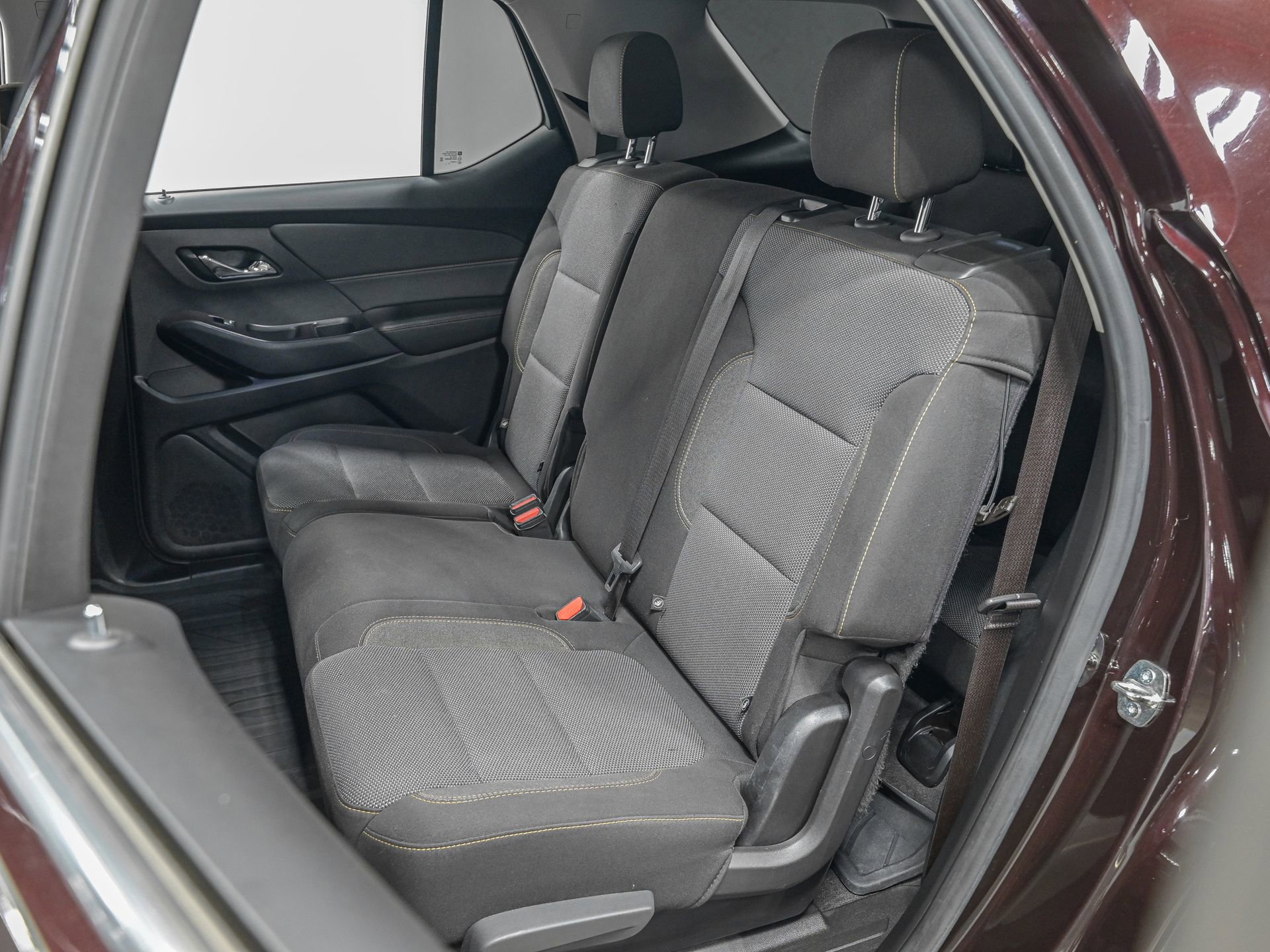 Used 2020 Chevrolet Traverse LT w/ LPO, Floor Liner Package image 29