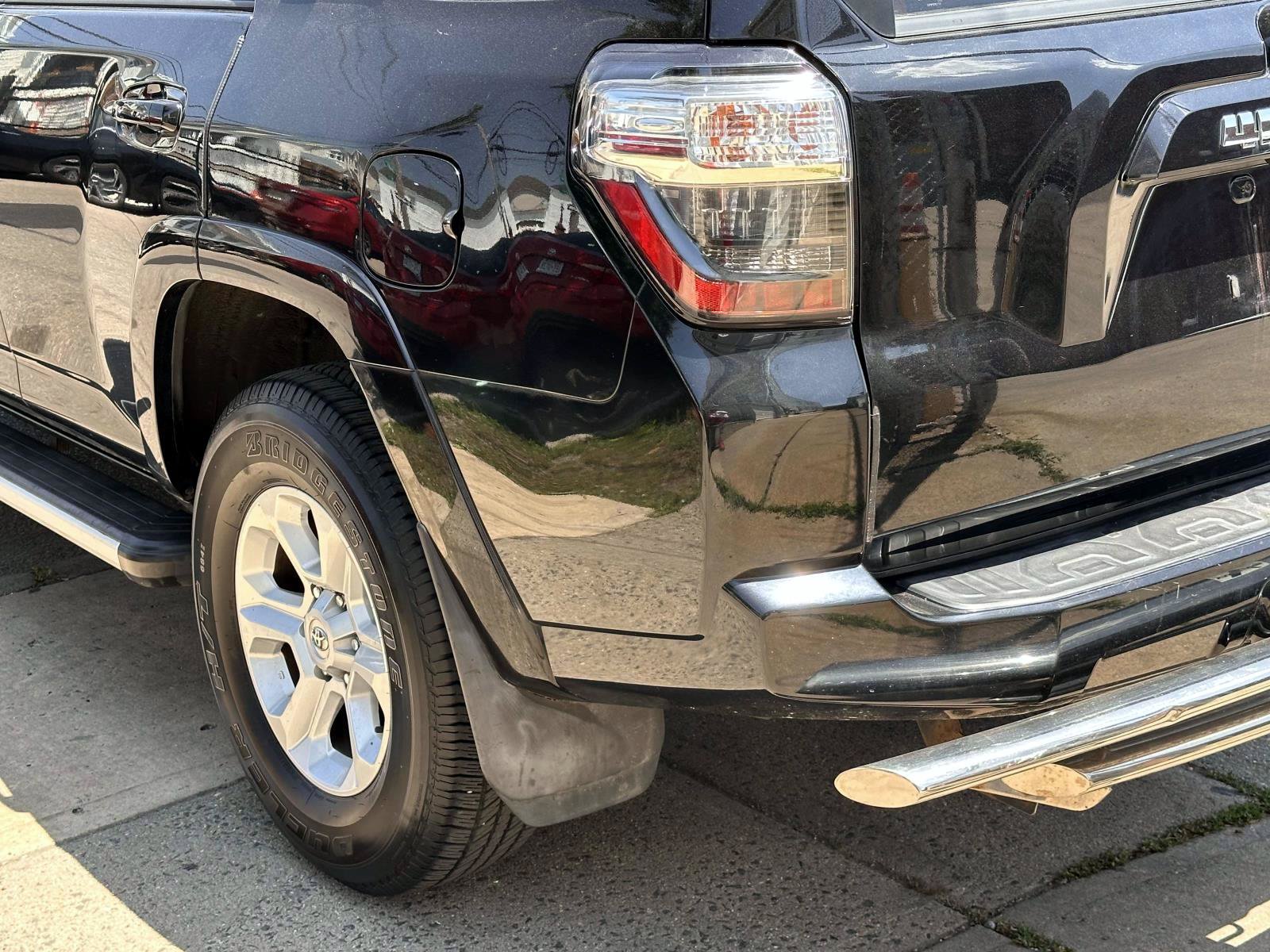 Certified 2016 Toyota 4Runner SR5 AWD/4WD image 8