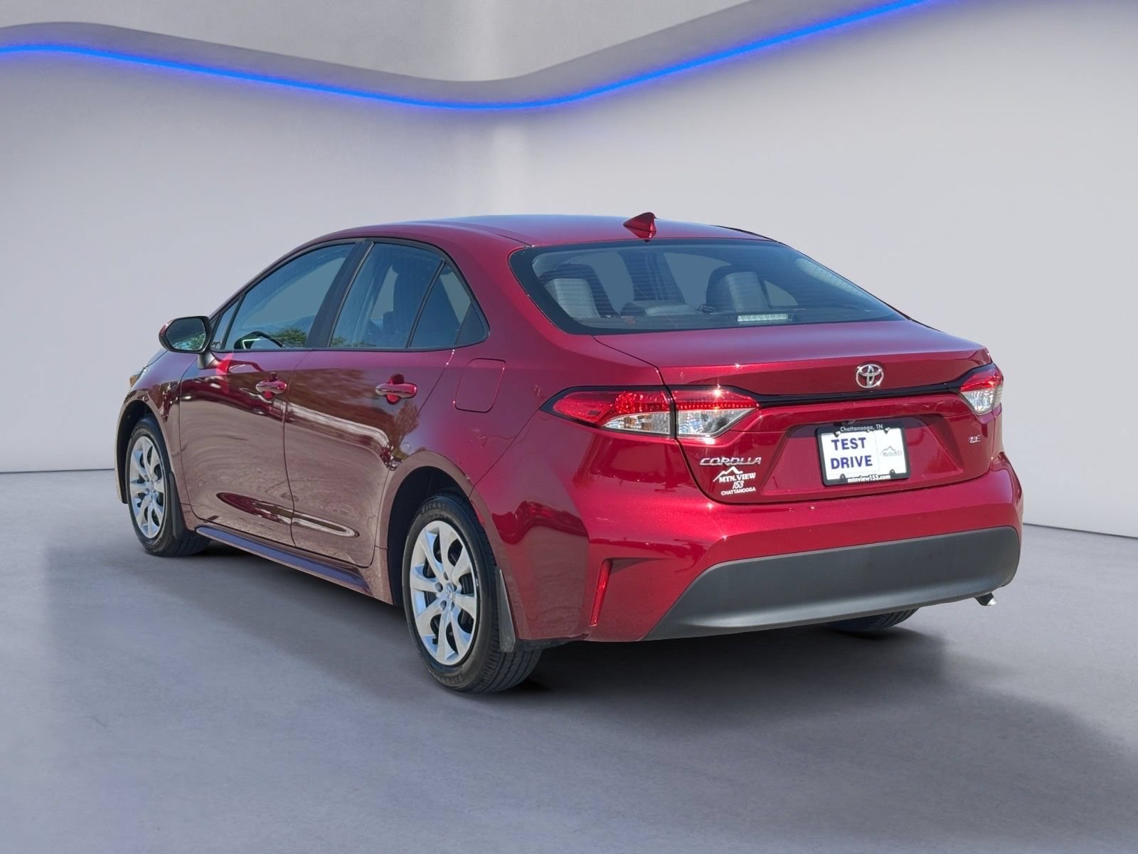 Used 2025 Toyota Corolla LE FWD image 11