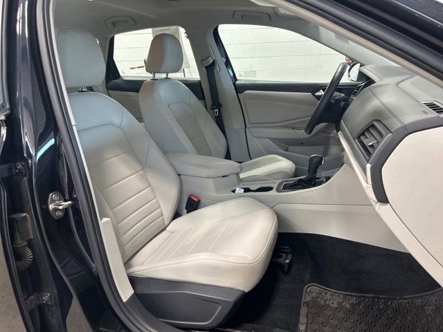 Used 2021 Volkswagen Jetta SE FWD image 12