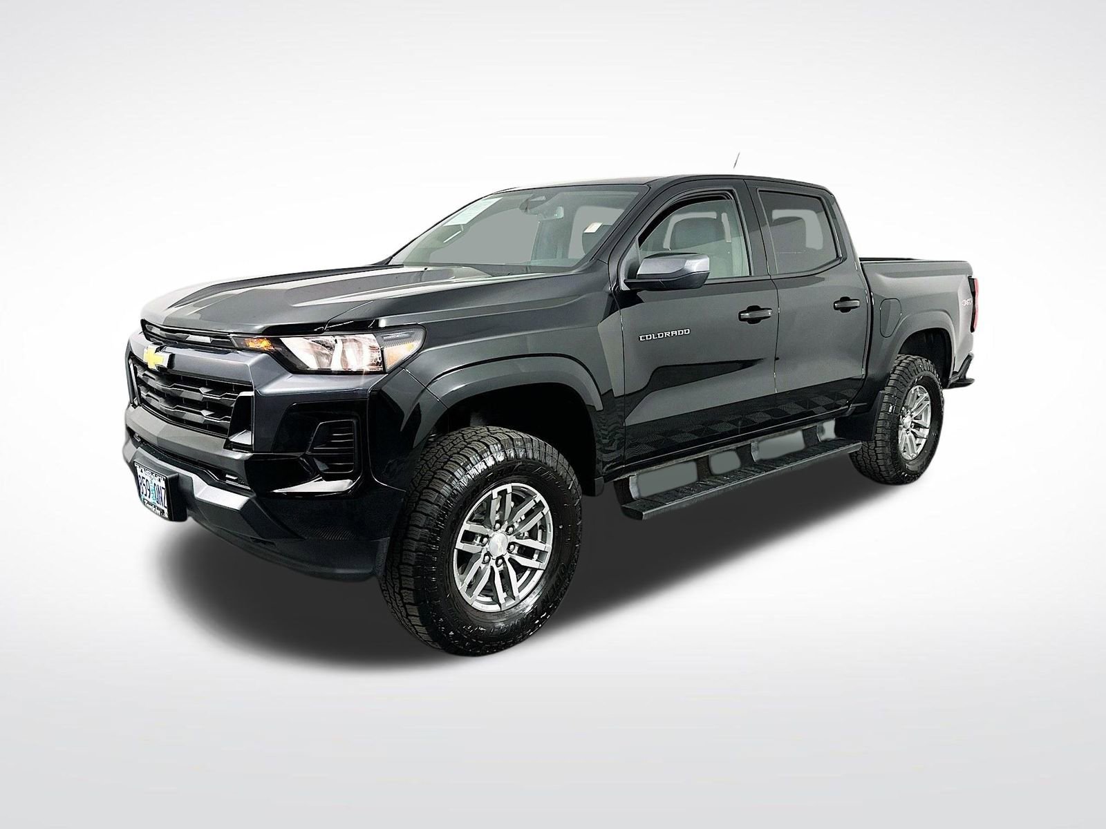 Used 2025 Chevrolet Colorado LT image 4