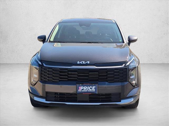 Used 2026 Kia Sportage LX FWD image 2