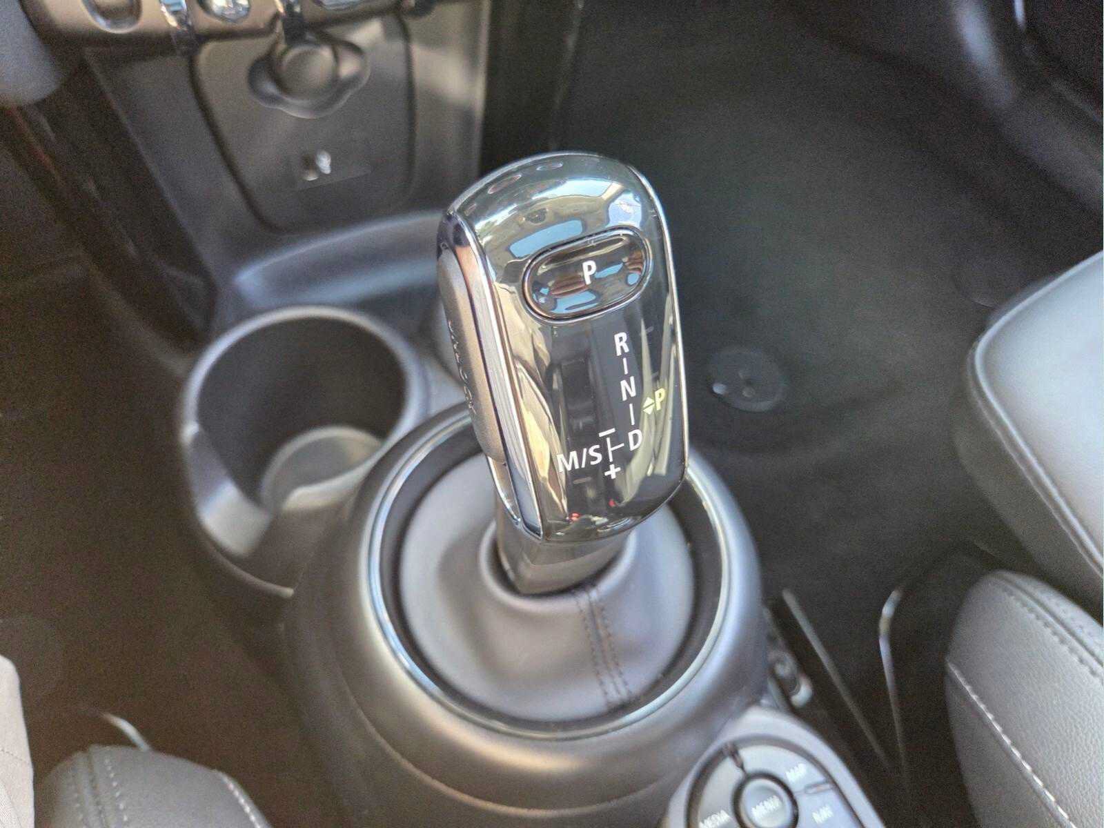 Certified 2024 MINI Cooper S FWD image 22