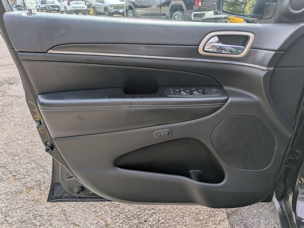 Used 2014 Jeep Grand Cherokee Limited image 9