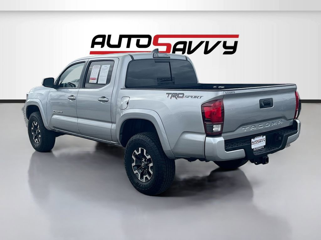 Used 2018 Toyota Tacoma TRD Sport image 5