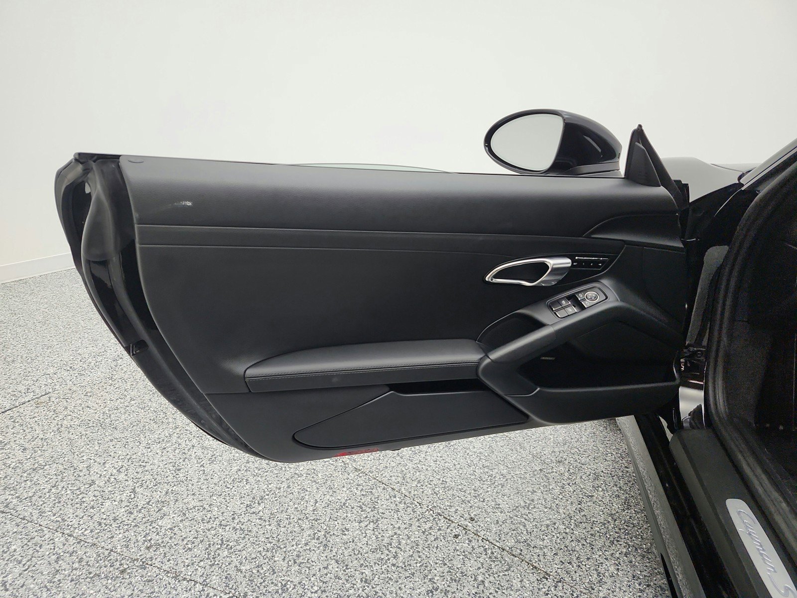 Used 2020 Porsche 718 Cayman S image 14