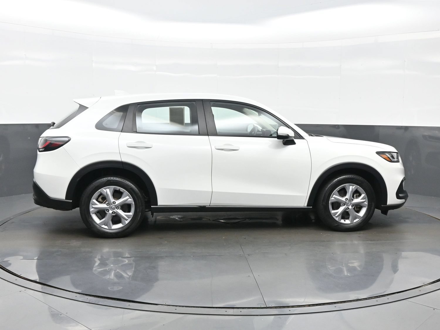 Used 2024 Honda HR-V LX image 7