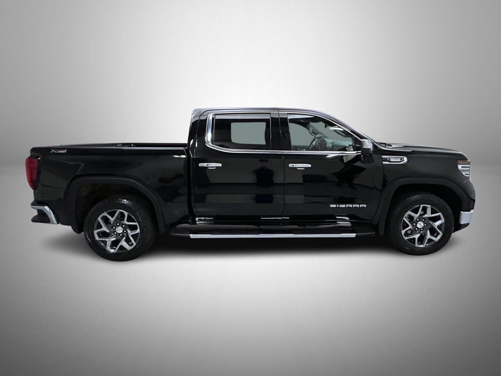 Used 2024 GMC Sierra 1500 SLT w/ SLT Premium Plus Package AWD/4WD image 4