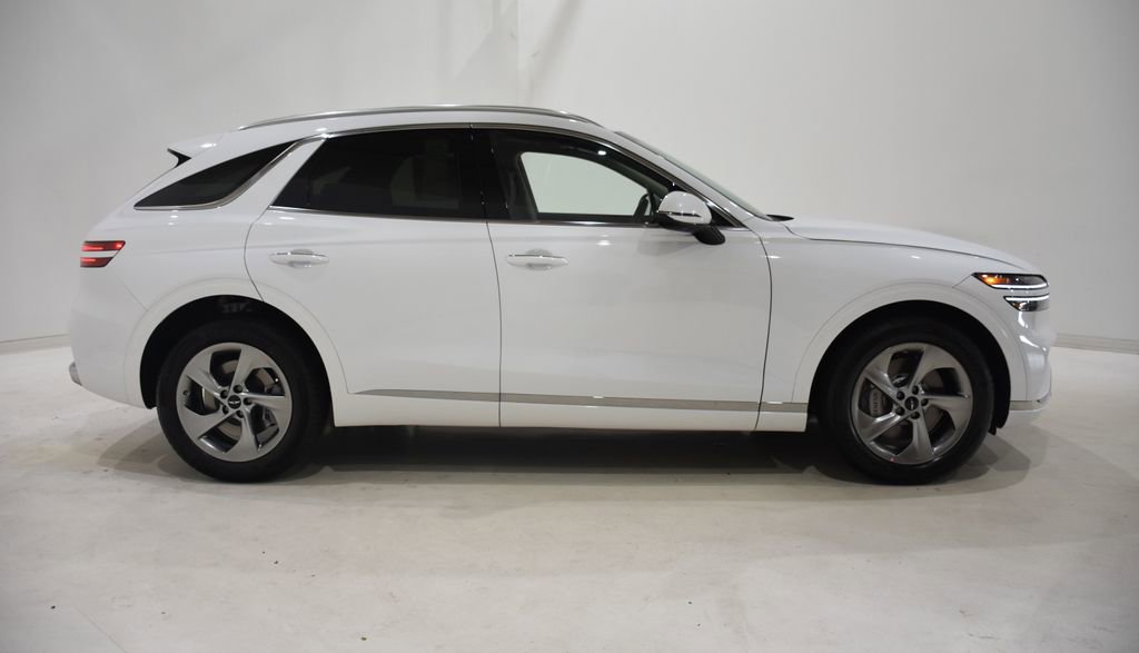 New 2026 Genesis GV70 2.5T Select image 3