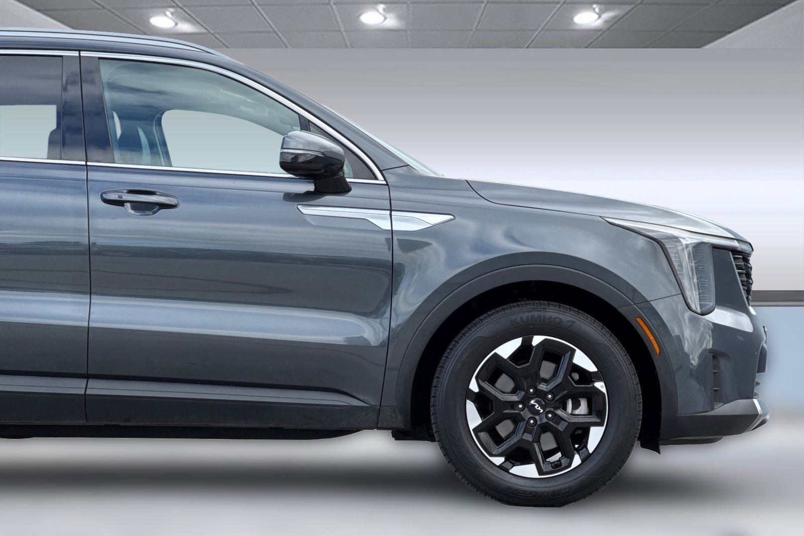 Used 2024 Kia Sorento S image 36