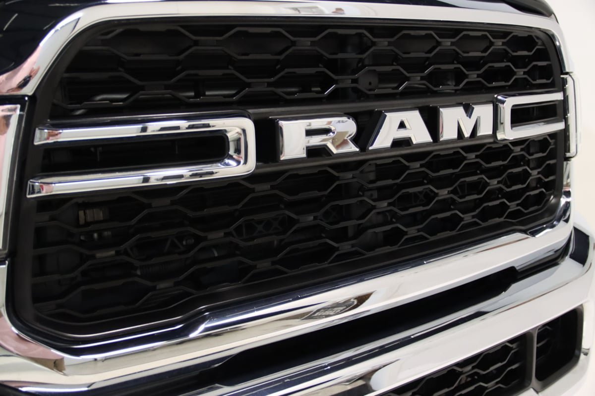 Used 2024 RAM 2500 Tradesman w/ Chrome Appearance Group AWD/4WD image 28