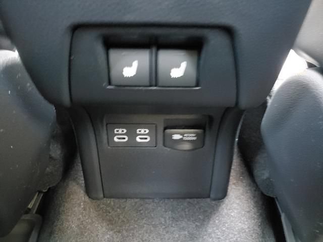 New 2026 Toyota Prius Plug-In Hybrid FWD image 13