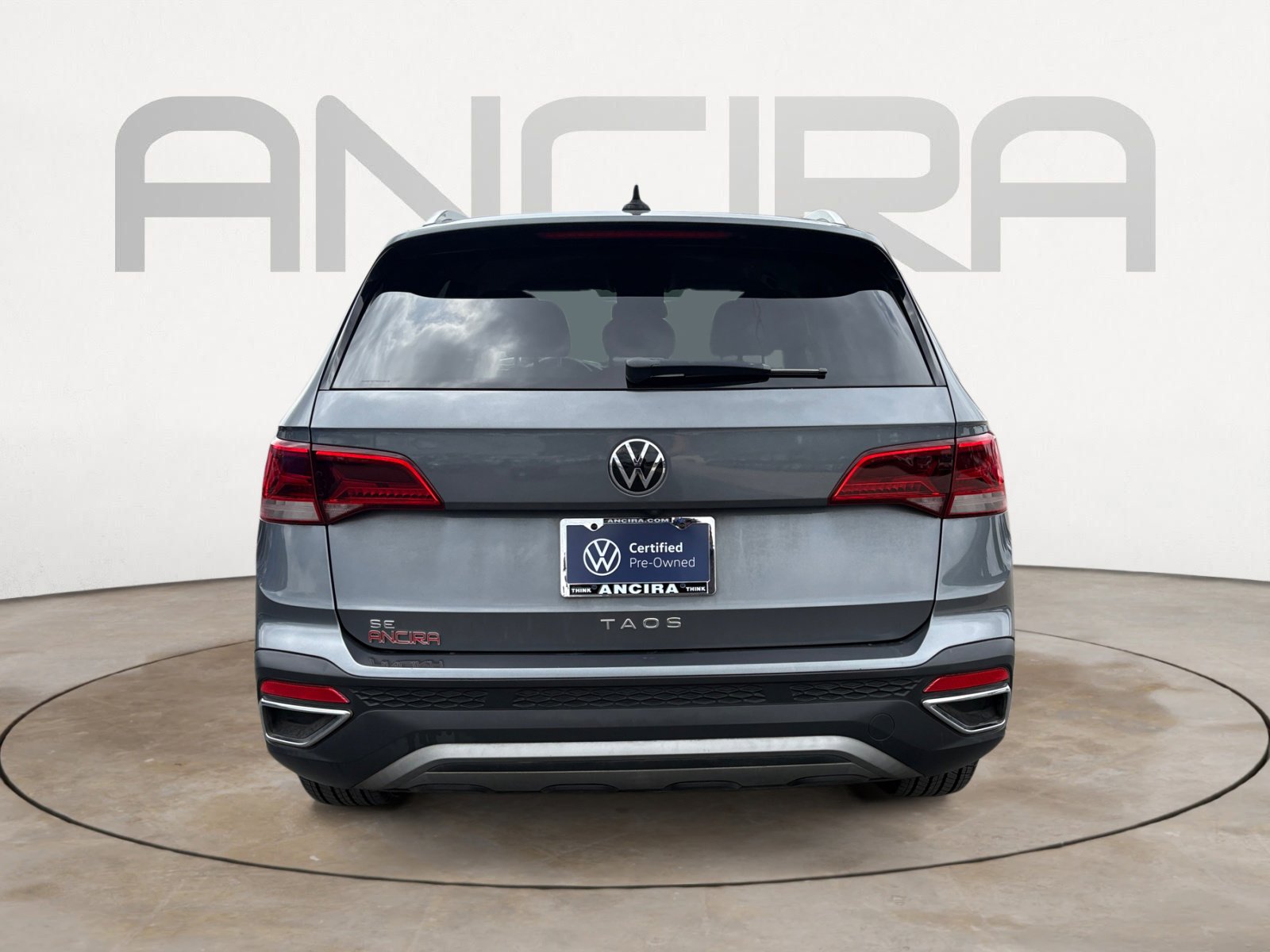 Used 2022 Volkswagen Taos SE FWD image 9