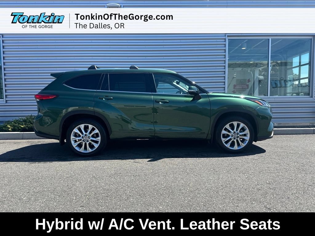 Used 2023 Toyota Highlander Limited AWD/4WD image 2