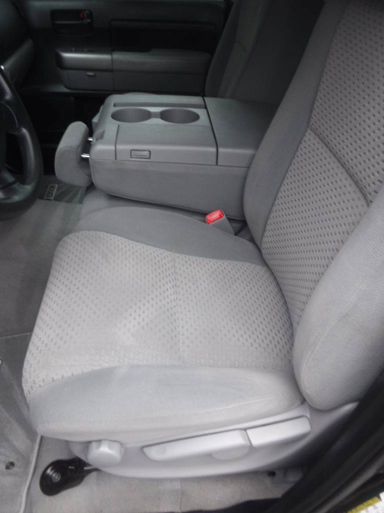 Used 2011 Toyota Tundra 2WD CrewMax w/ Tow Pkg image 28