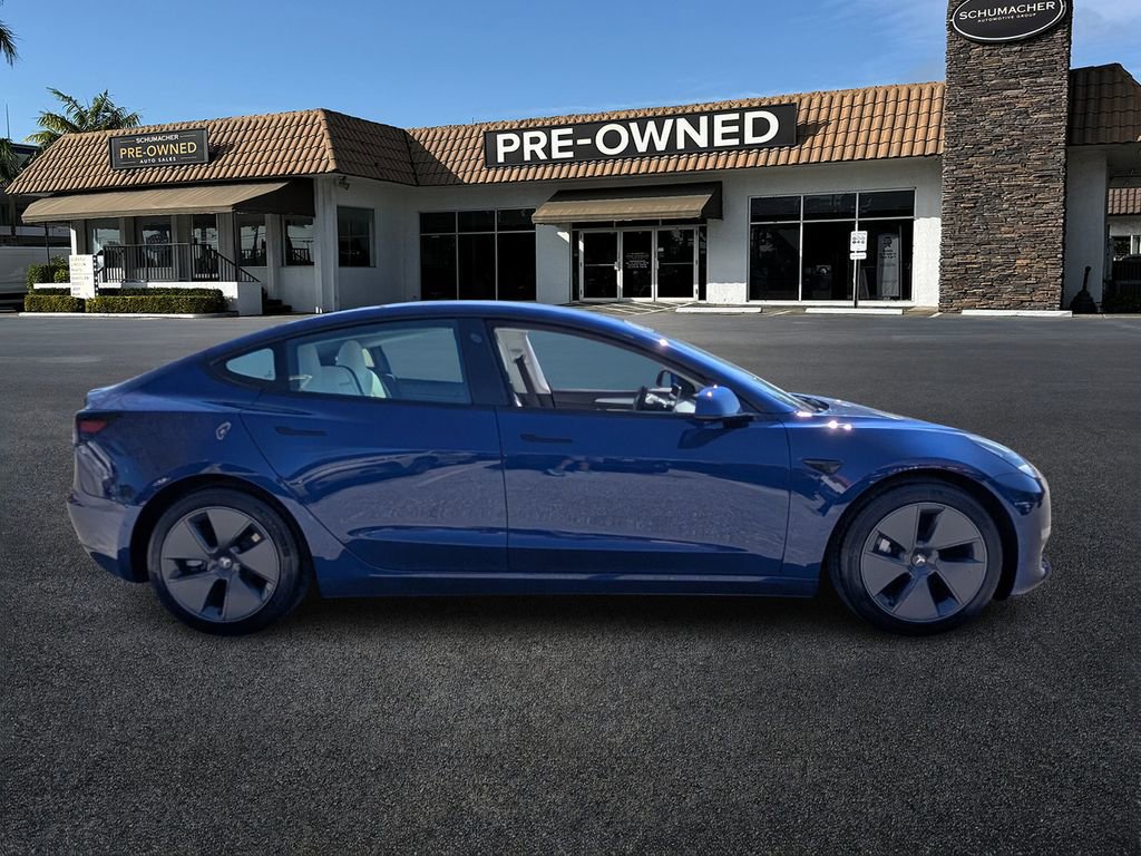 Used 2021 Tesla Model 3 Standard Range Plus image 8