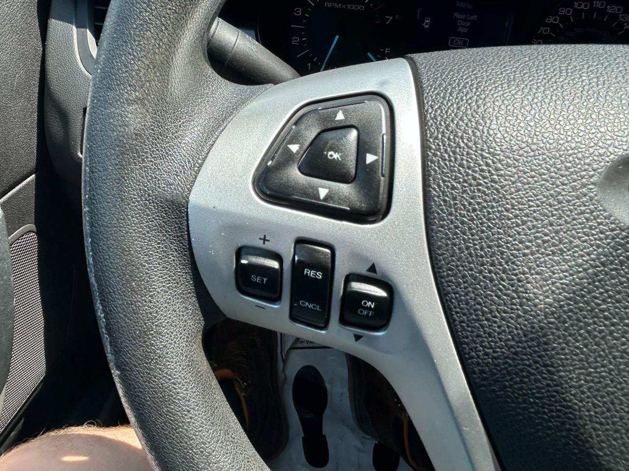 Used 2011 Ford Edge SE FWD image 18