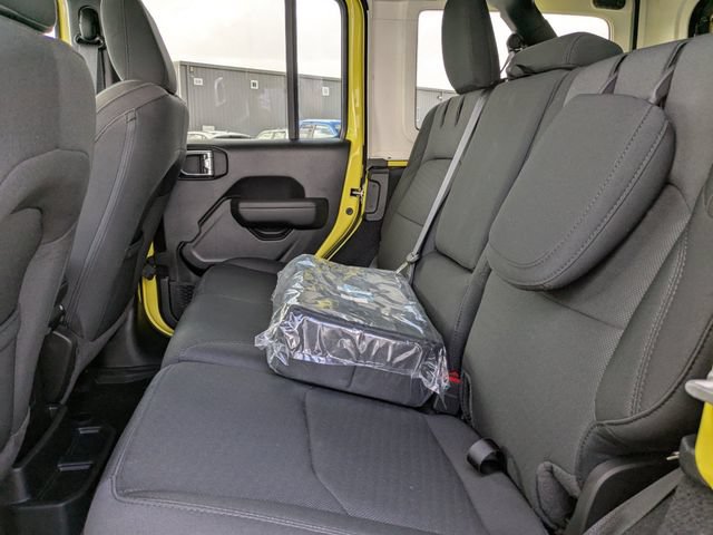 New 2023 Jeep Wrangler Unlimited w/ Sun & Screen Package AWD/4WD image 12