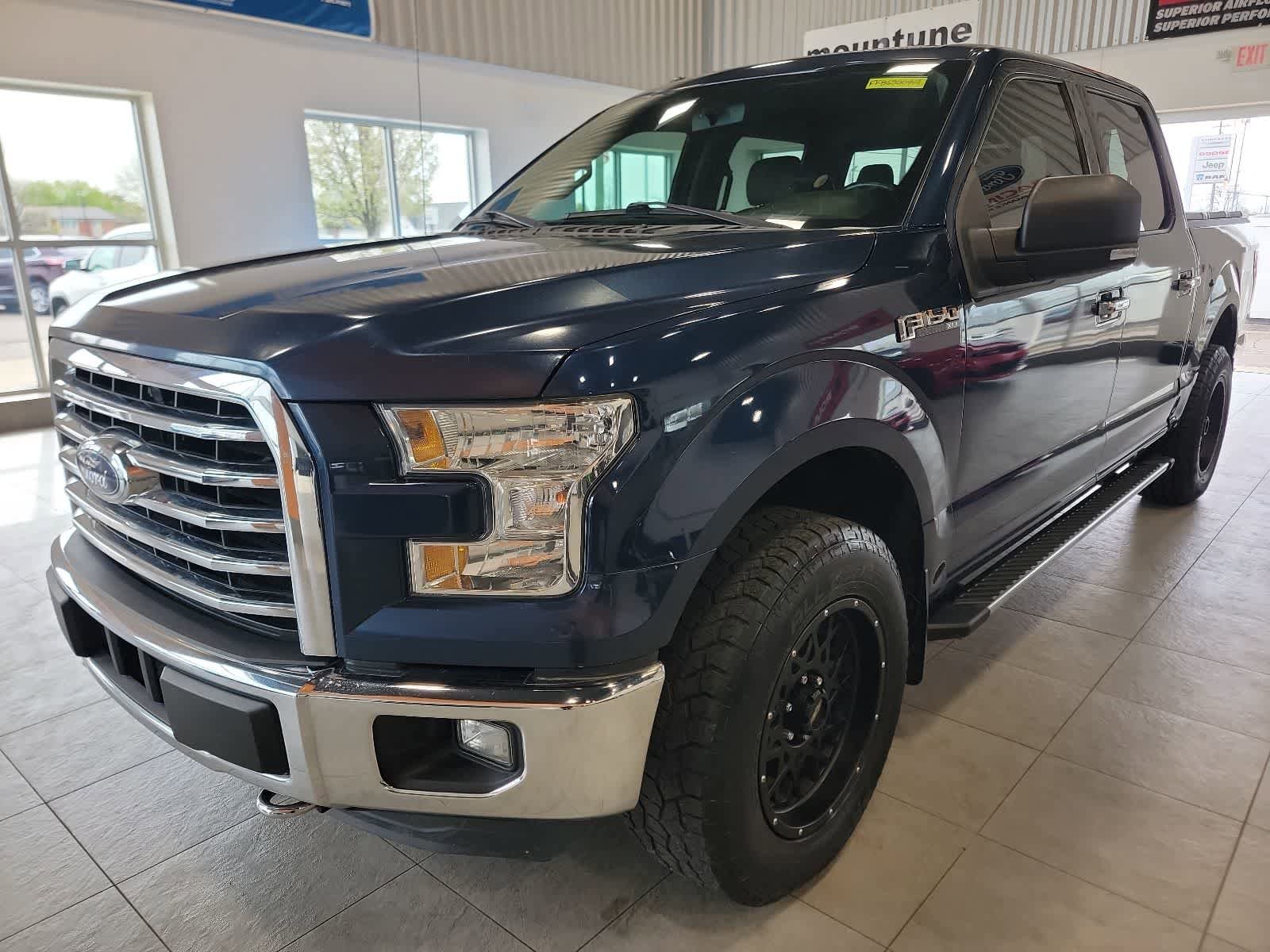 Used 2015 Ford F150 XLT w/ Equipment Group 302A Luxury AWD/4WD image 33