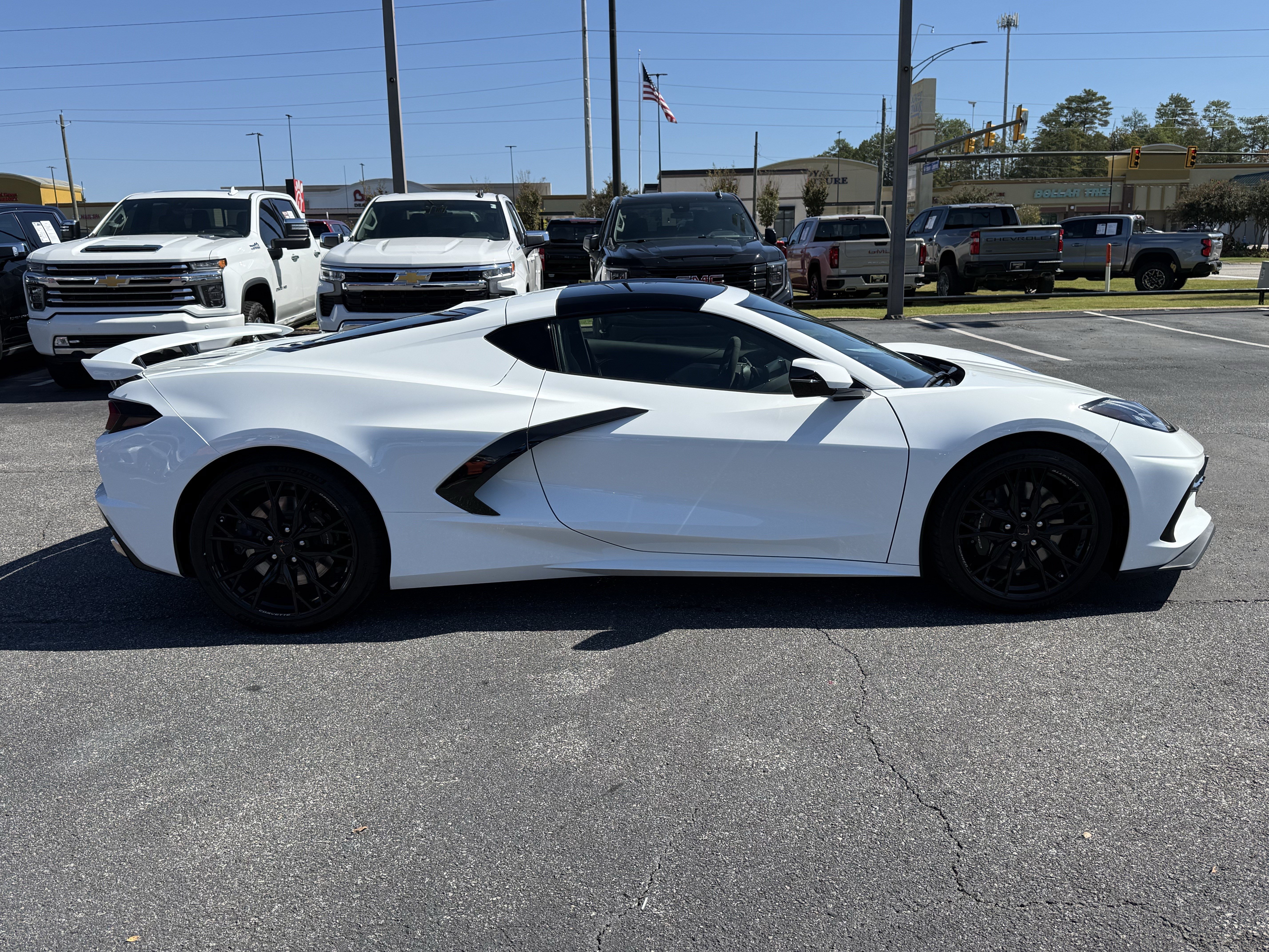 Used 2025 Chevrolet Corvette Stingray Preferred Cpe w/ Z51 Performance Package RWD image 11