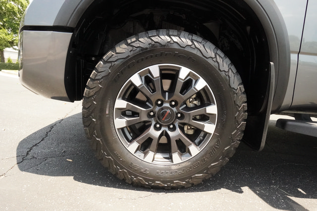 Used 2021 Nissan Titan PRO-4X w/ Pro-4x Convenience Package AWD/4WD image 40