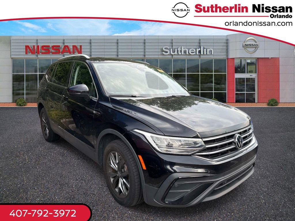 Used 2022 Volkswagen Tiguan SE AWD/4WD image 1