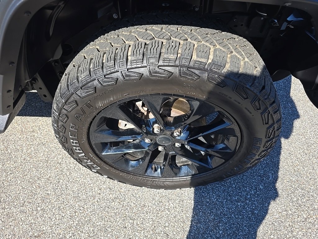 Certified 2024 Jeep Gladiator Sport image 9