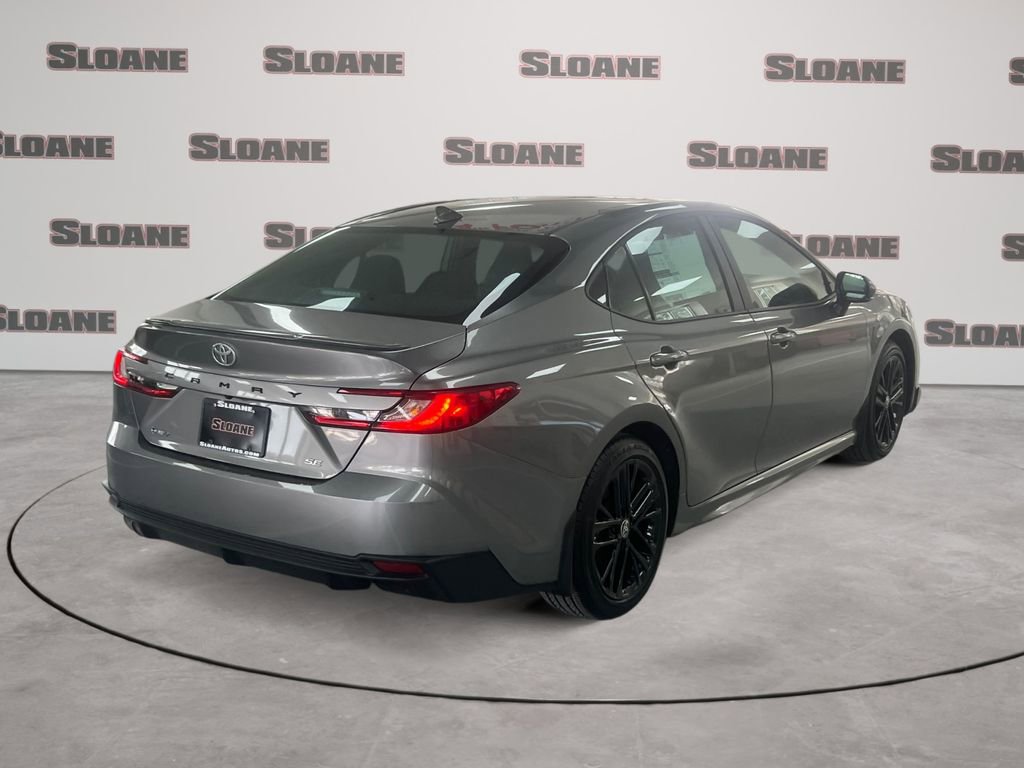 New 2026 Toyota Camry Hybrid FWD image 5