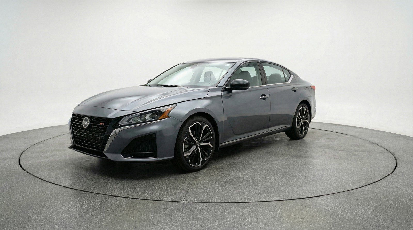 Used 2025 Nissan Altima 2.5 SR image 3