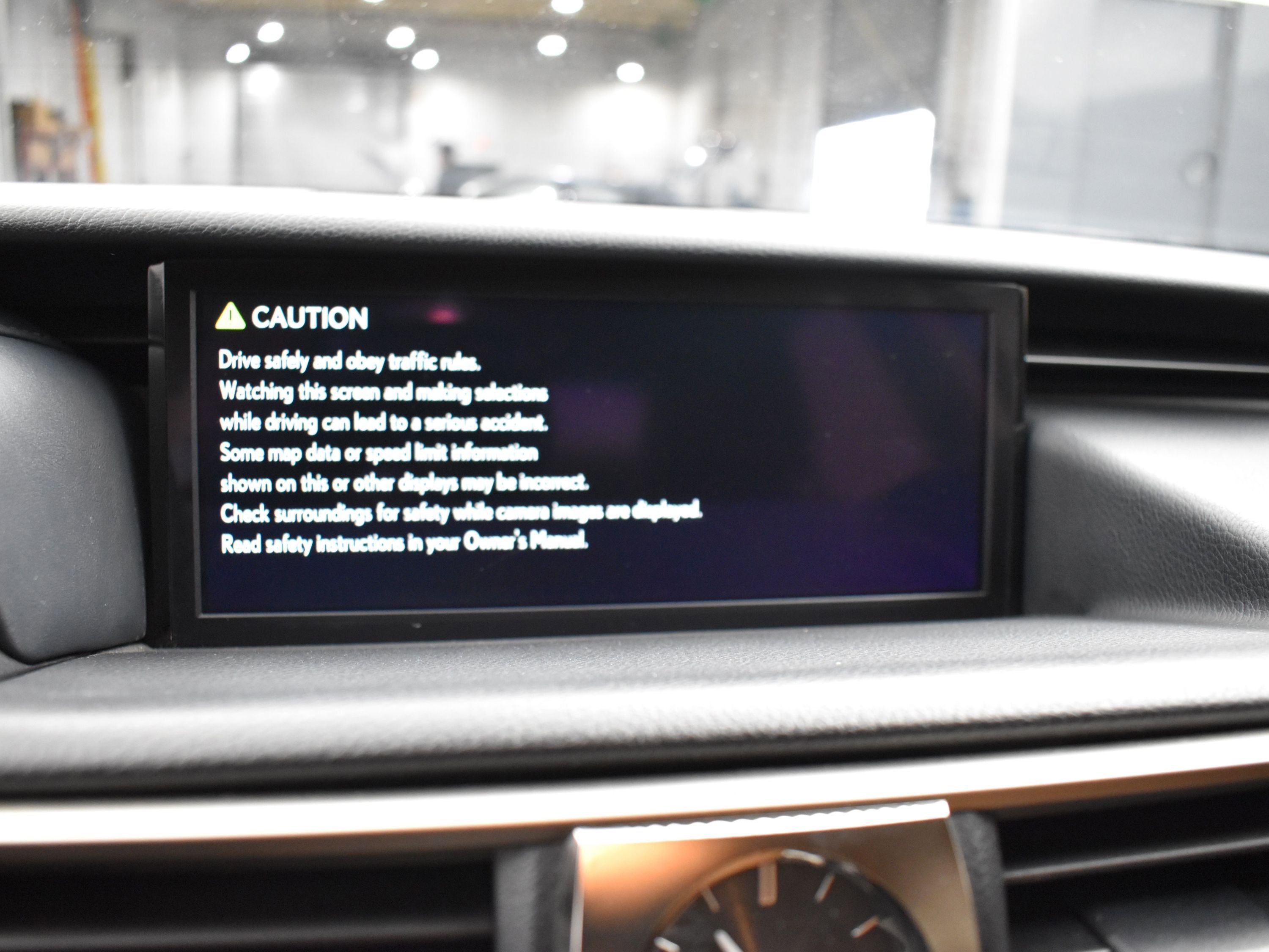 Used 2018 Lexus IS 300 AWD w/ Comfort Package image 7