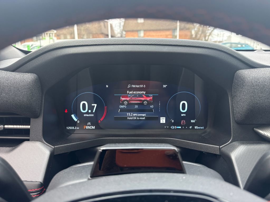 Used 2025 Ford Explorer ST image 35