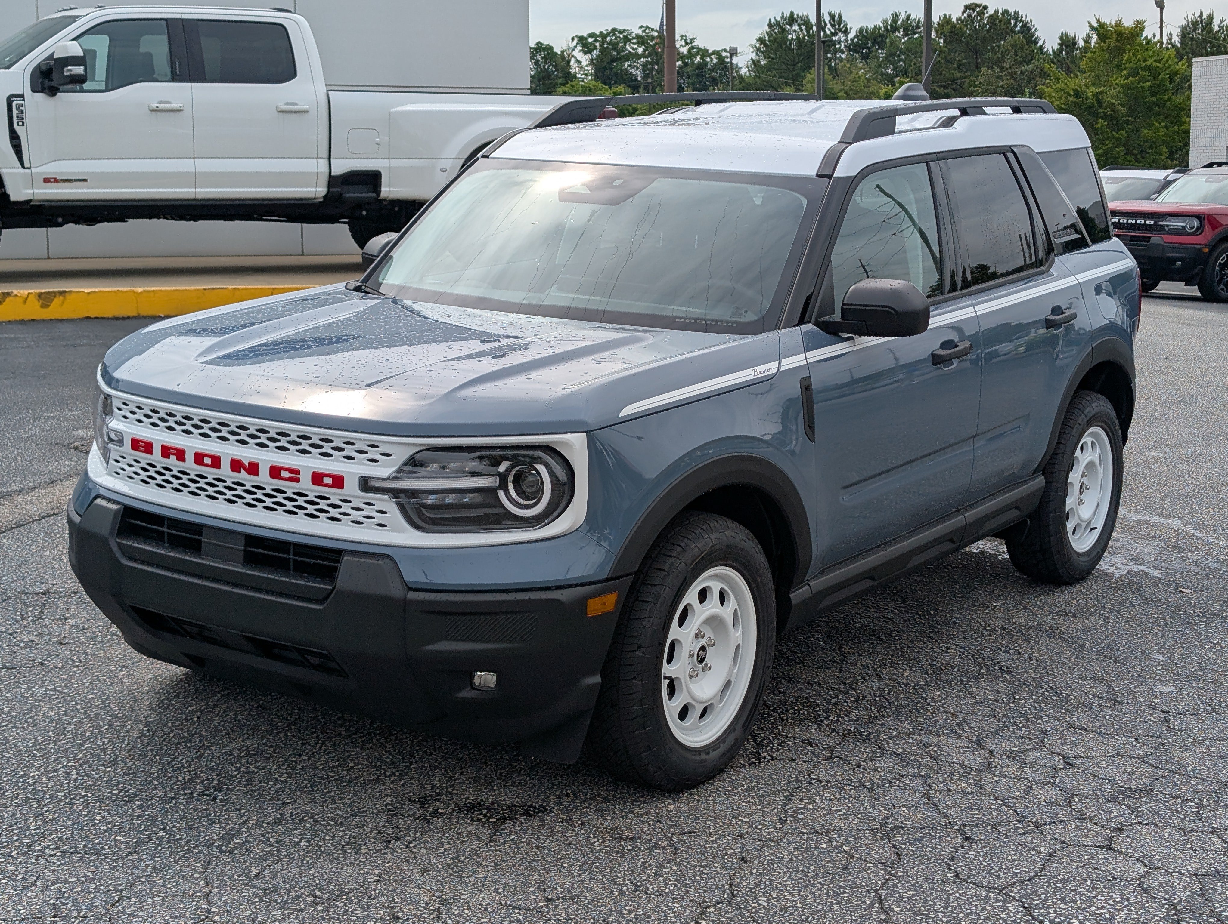 New 2026 Ford Bronco Sport Heritage w/ Convenience Package AWD/4WD image 2