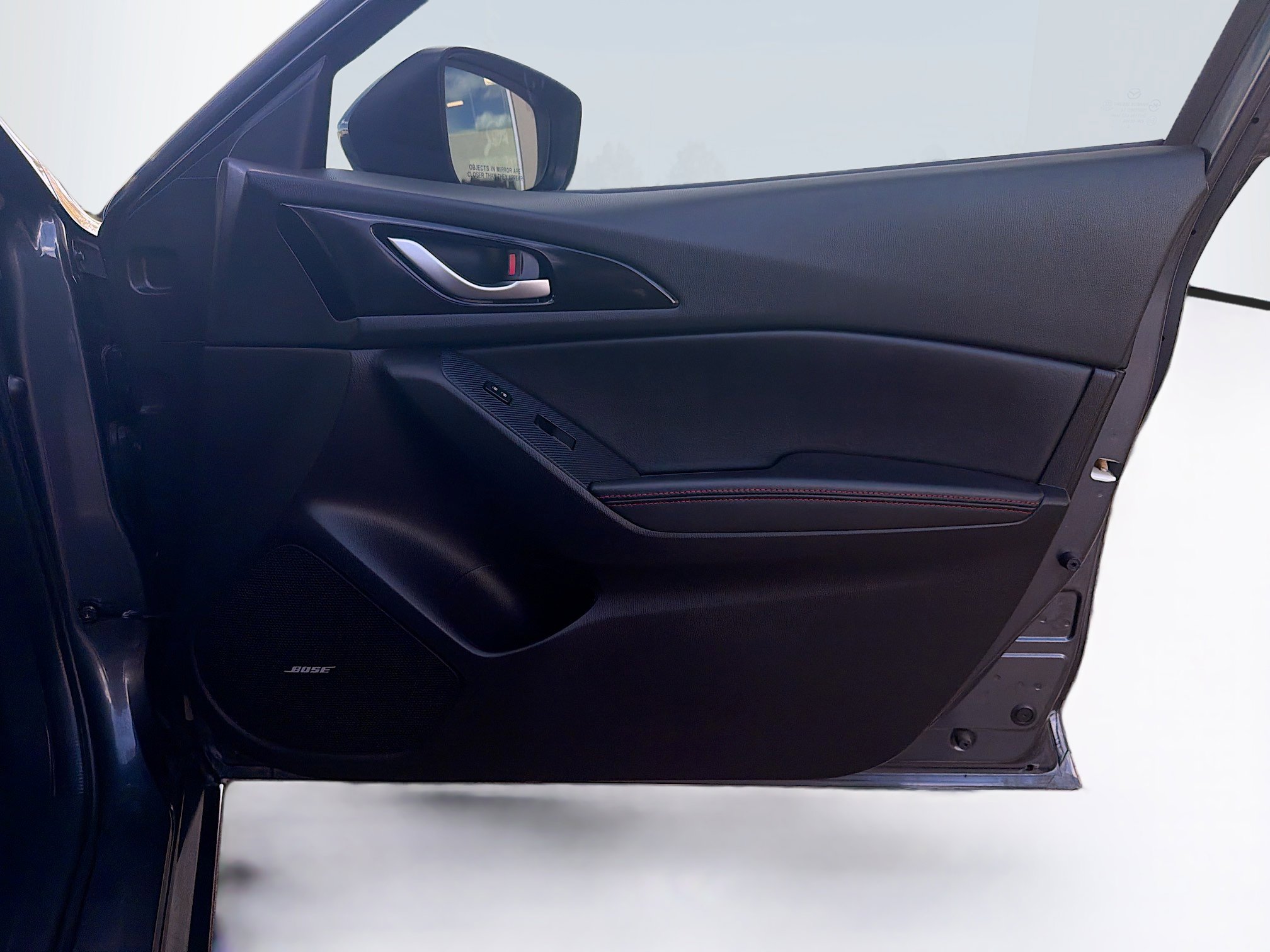 Used 2016 MAZDA MAZDA3 i Grand Touring image 32