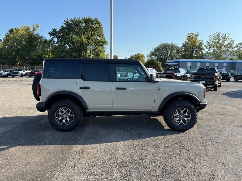 New 2025 Ford Bronco Badlands AWD/4WD image 8