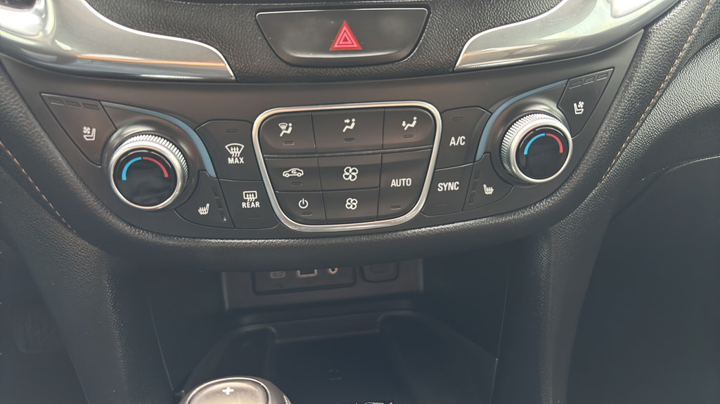 Used 2019 Chevrolet Equinox Premier AWD/4WD image 35