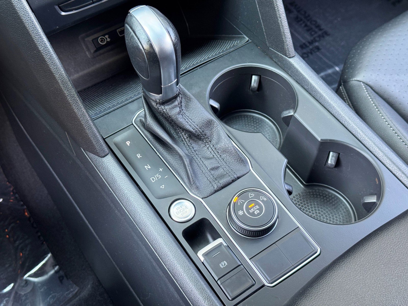 Used 2018 Volkswagen Atlas SE image 27