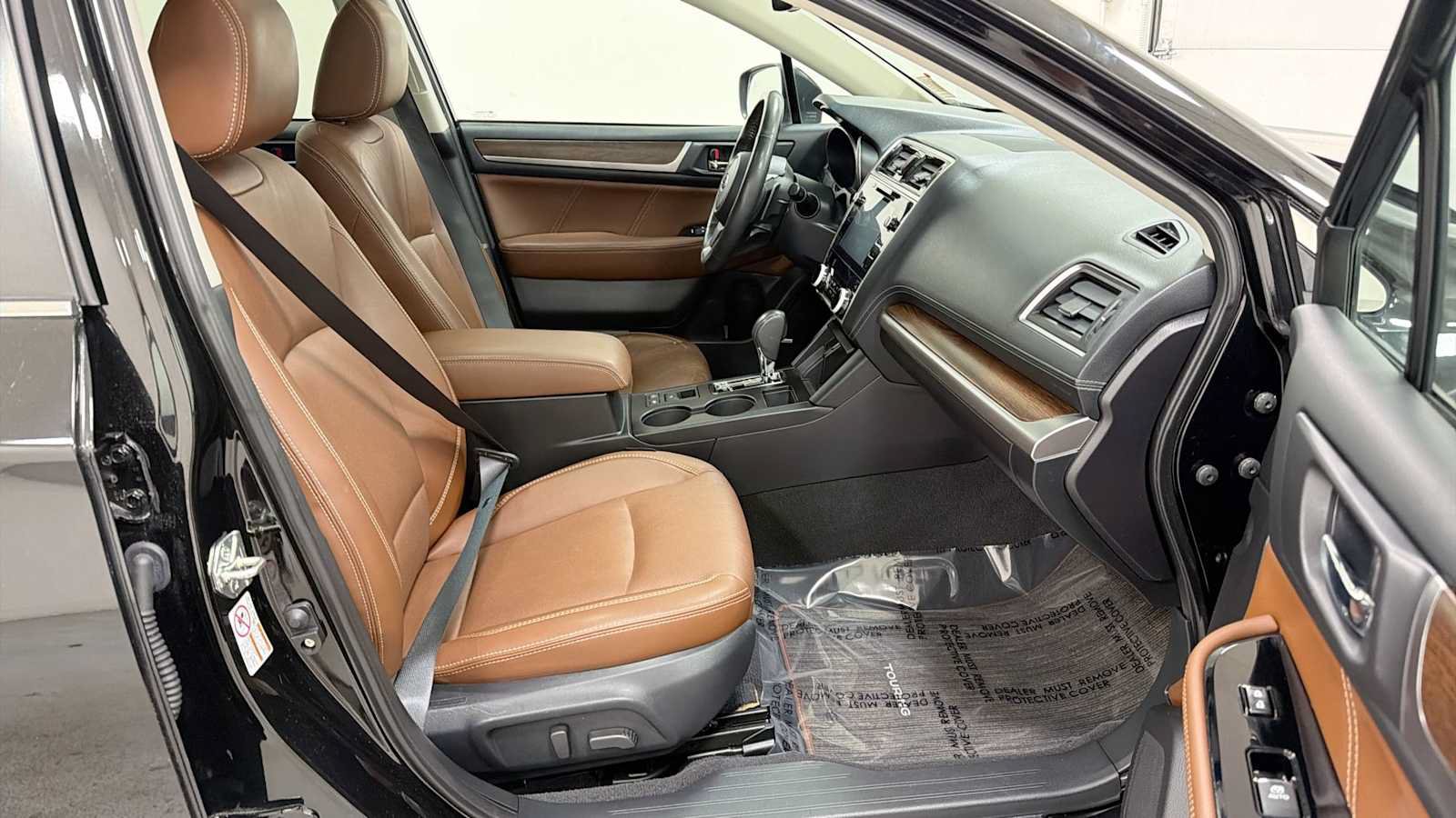 Used 2018 Subaru Outback 2.5i Touring w/ Popular Package #3 AWD/4WD image 30