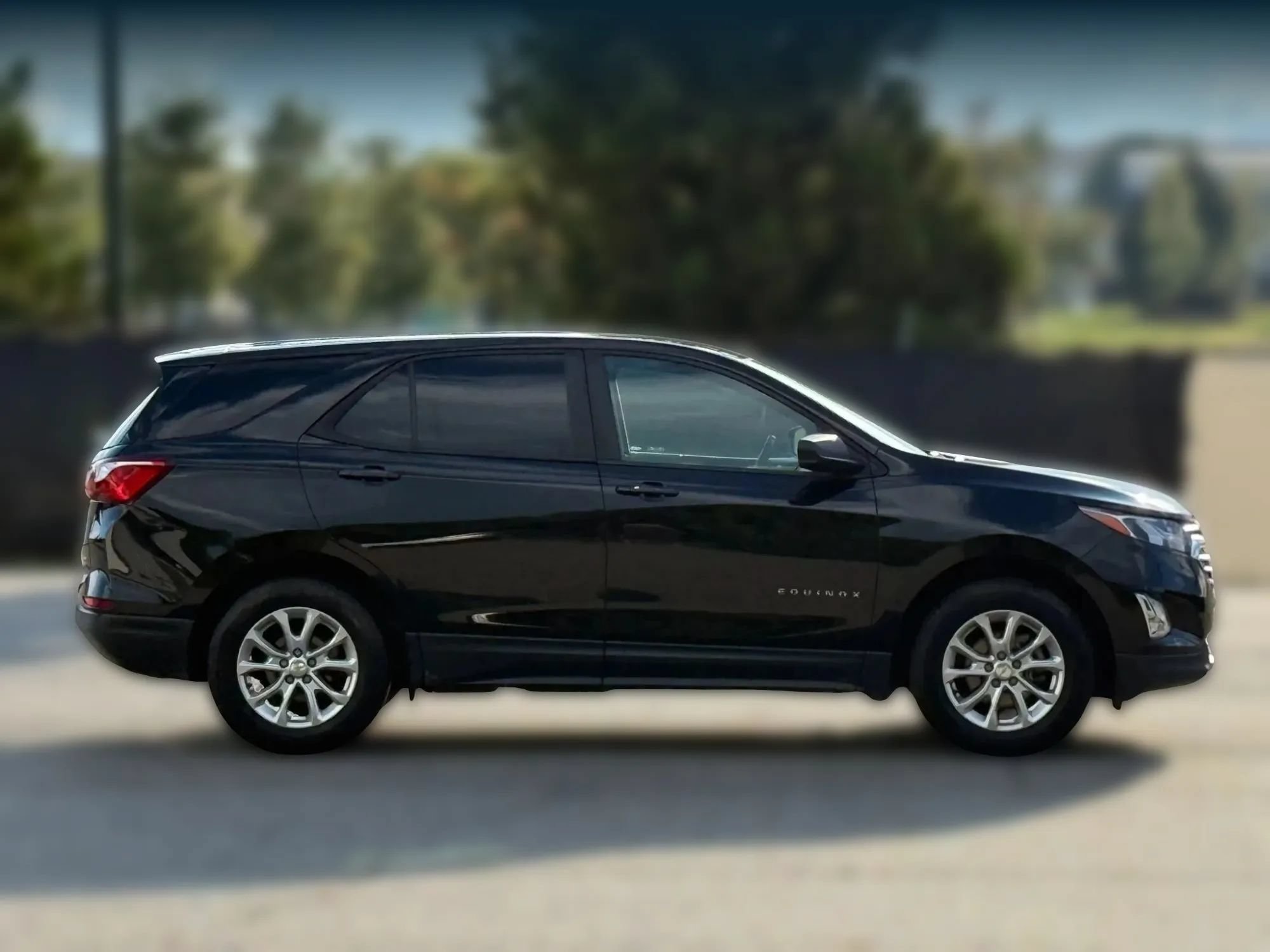 Used 2020 Chevrolet Equinox LS w/ LS Convenience Package AWD/4WD image 7