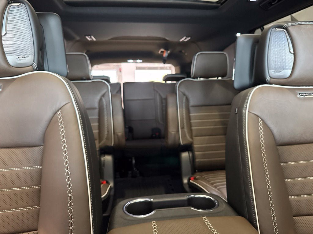 New 2026 GMC Yukon XL Denali Ultimate w/ LPO, Floor Liner Package AWD/4WD image 14