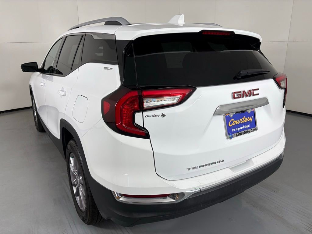 Used 2024 GMC Terrain SLT FWD image 6