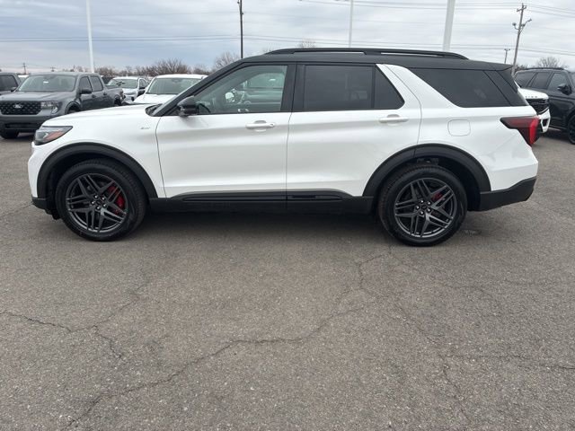 New 2026 Ford Explorer ST-Line w/ ST-Line Street Pack image 2